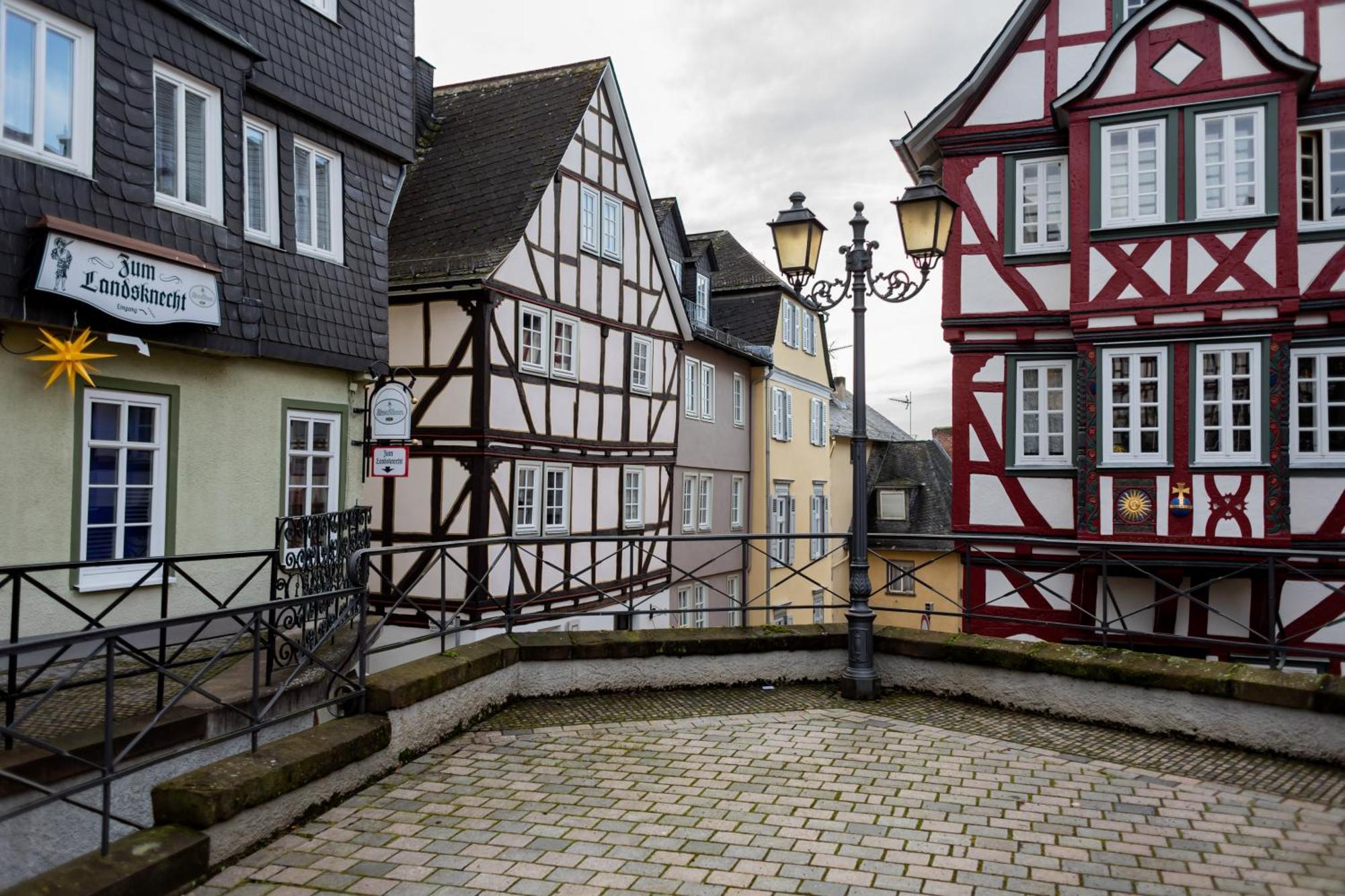 Altstadt Apartment Am Dom Wetzlar, 1 Zi, Kueche, Bad Mit Parkplatz Am Grundstueck Екстер'єр фото